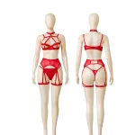 Vista frontal y posterior del conjunto de lencería roja con ligueros